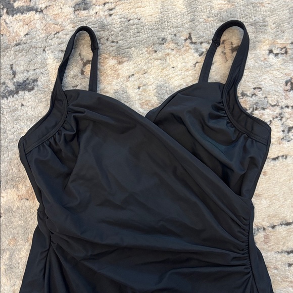 Miraclesuit Classic Black Swim Dress size 6 - Picture 3 of 6